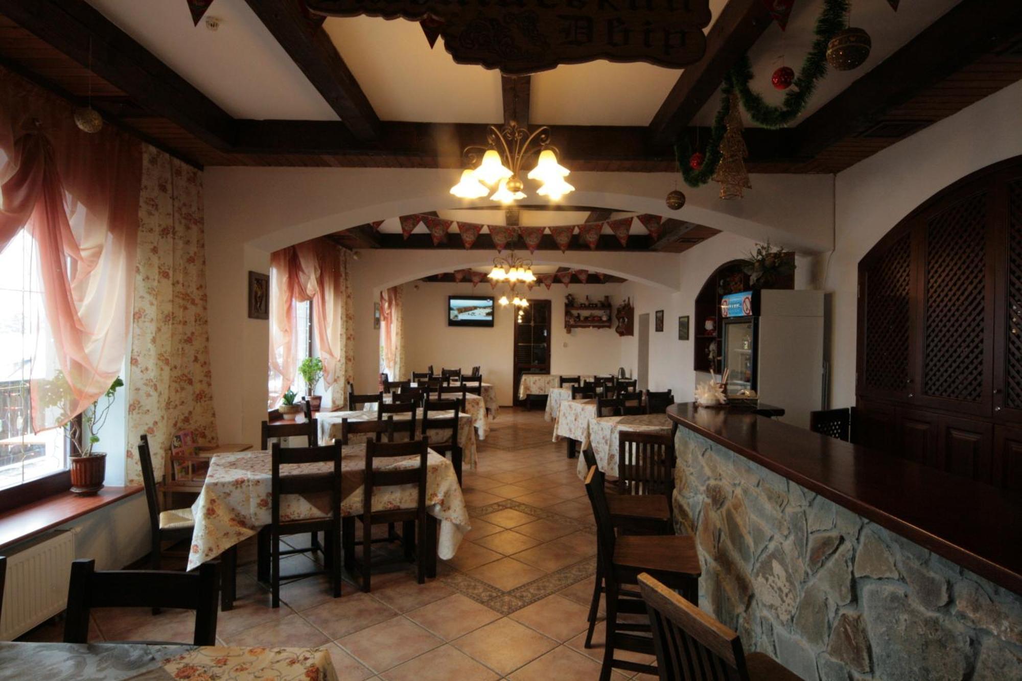 Alpenhof Pansion Hotel Славске Екстериор снимка