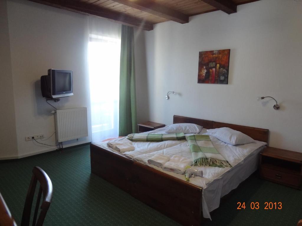 Alpenhof Pansion Hotel Славске Стая снимка