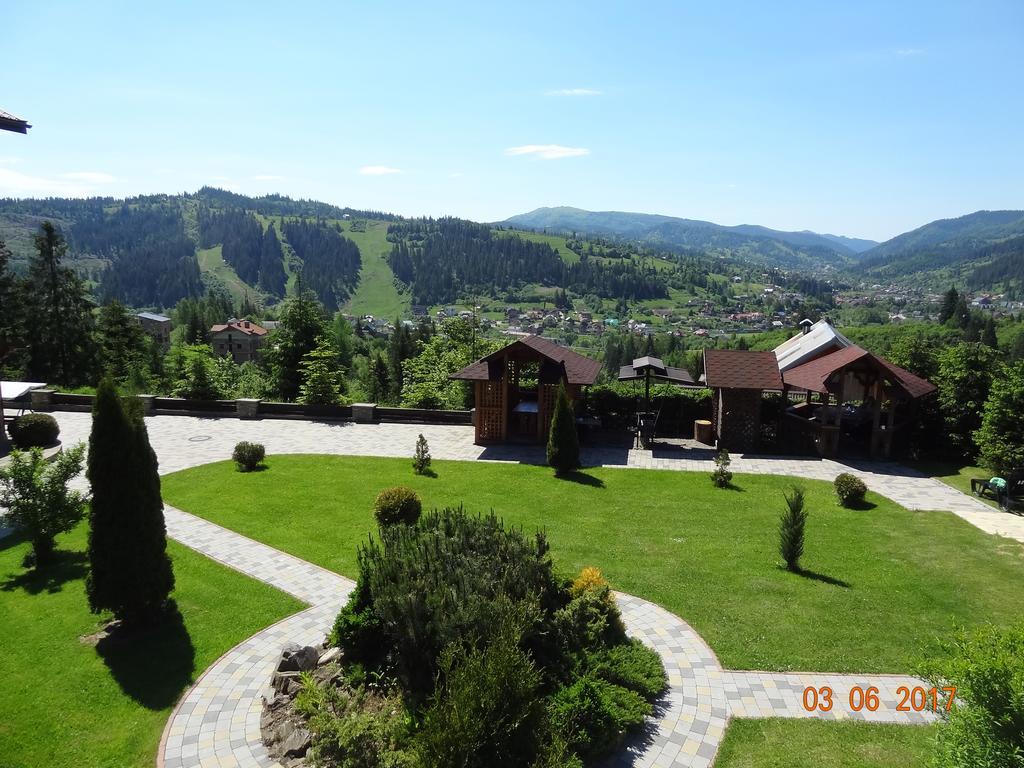 Alpenhof Pansion Hotel Славске Екстериор снимка