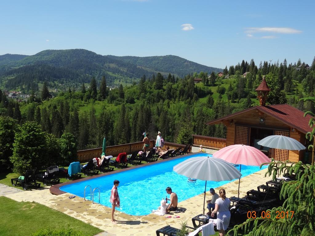 Alpenhof Pansion Hotel Славске Екстериор снимка
